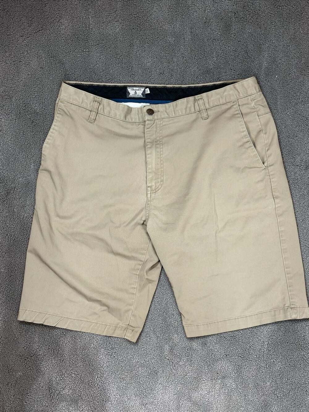 Volcom Mens 38 1991 Corpo Class Chino Biege Bottoms Skateboarding Casual Shorts